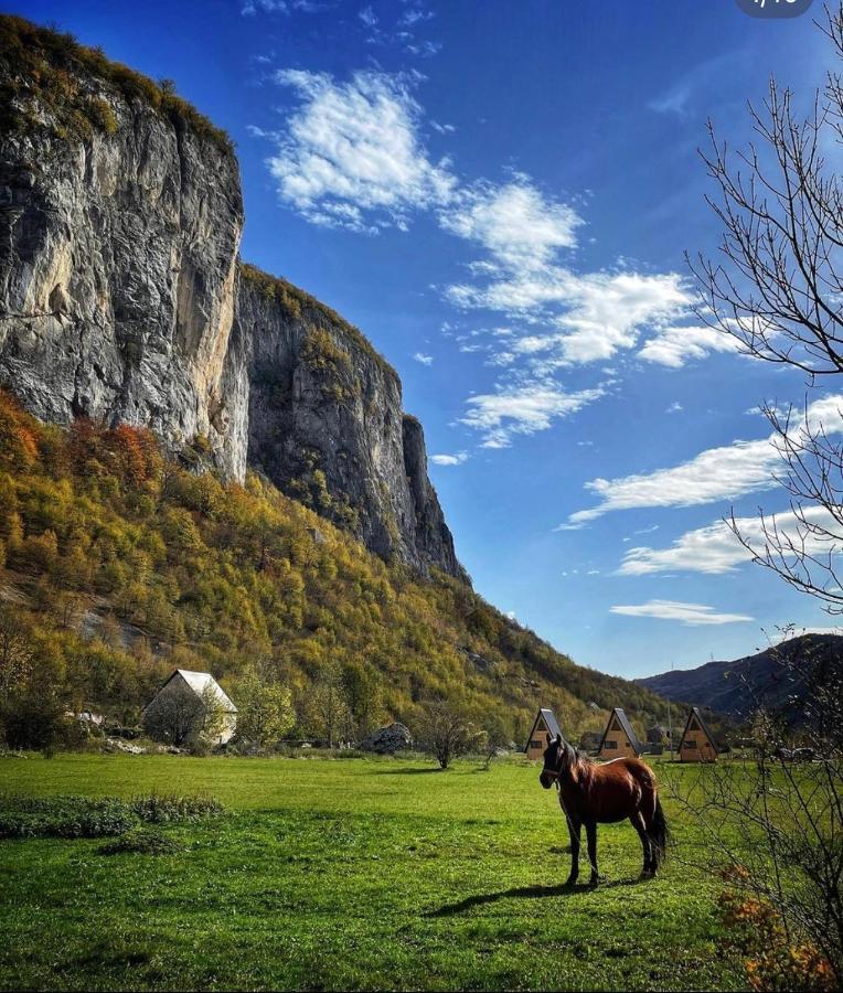 Etno Apartmani Komarnica Savnik Exterior foto